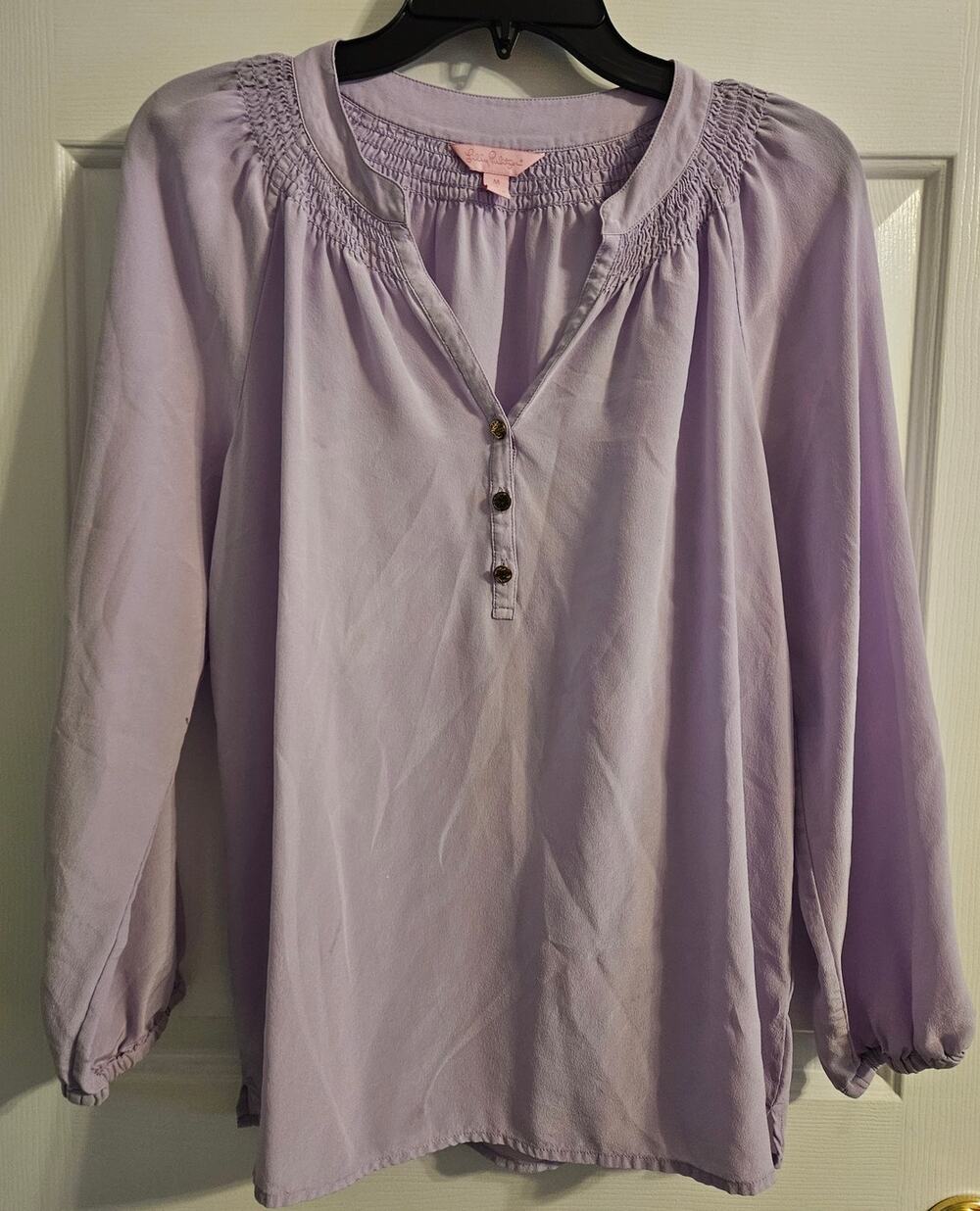 Lilly Pulitzer 100% Silk Blouse Lilac 3 Button Long Sleeve Size Medium Pullover